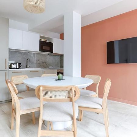 Апартаменты Mykeypers - Chic & Elegant Flat 2Br/6P- Republique Париж Экстерьер фото