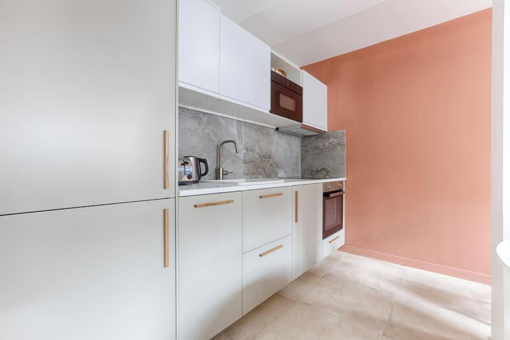 Апартаменты Mykeypers - Chic & Elegant Flat 2Br/6P- Republique Париж Экстерьер фото