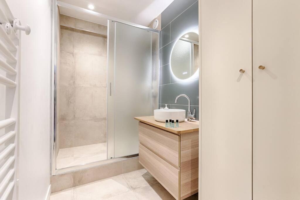 Апартаменты Mykeypers - Chic & Elegant Flat 2Br/6P- Republique Париж Экстерьер фото
